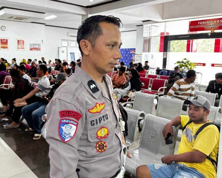 Diskon Pajak Bikin Samsat Pati Ramai, Warga Puas dengan Pelayana