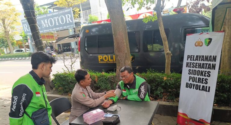 Peduli Pengemudi Online, Sidokkes Polres Boyolali Gelar Cek Kesehatan Gratis bagi Driver Ojol.