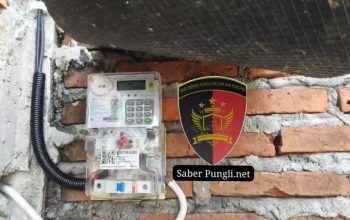 Program DPR RI Jamaludin Malik Berikan Penerangan bagi Warga Belum Teraliri Listrik PLN di Kabupaten Demak