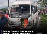 Elf PMI Magelang Terguling Saat Pulang Operasi SAR Gunung Slamet