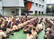 Police Go To School, Kapospol Citra 2 dan Bhabinkamtibmas Edukasi Anti Bullying di SDN Pegadungan 12 Pagi