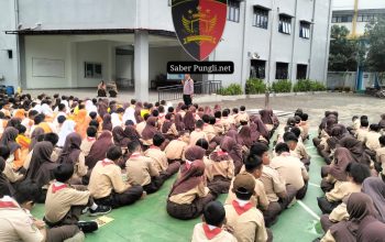 Police Go To School, Kapospol Citra 2 dan Bhabinkamtibmas Edukasi Anti Bullying di SDN Pegadungan 12 Pagi