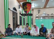 Sholat Berjama’ah, Bhabinkamtibmas Guyub Bersama Pengurus DKM Dan Dialogis.