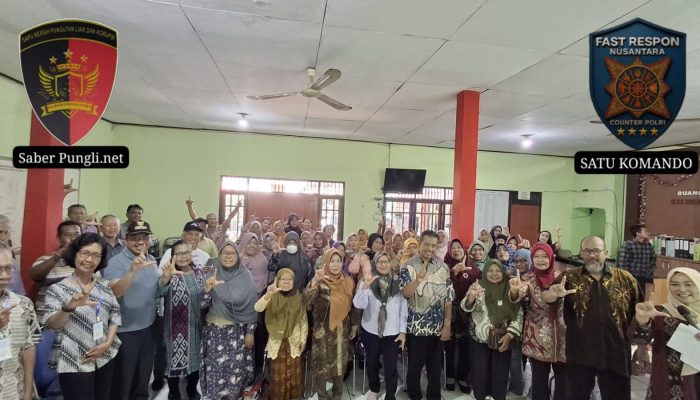 Dalam Rangka Meningkatkan Taraf Hidup Berbahagia dan Produktif, Sekolah Lansia “SEHATI” Kelurahan Meteseh Adakan Sekolah Lansia