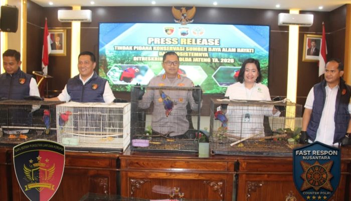 Ditreskrimsus Polda Jateng dan BKSDA Berhasil Selamatkan Belasan Satwa Liar Dari Perdagangan Ilegal, Tiga Tersangka Turut Diamankan