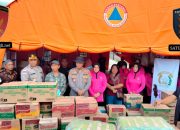 Kapolres Lhokseumawe Serahkan Bantuan untuk Korban Kebakaran Komplek Pardede, Warga: Kehadiran Bapak Membuat Kami Kuat