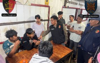 Personel Gabungan Polres Karo Sigap Redam Tawuran Antar Pemuda di Kineppen