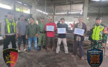 Aparat Gabungan dan Warga Kompak Tutup Lokasi Judi di Desa Karangsono