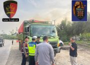KEGIATAN PENERTIBAN ANGKUTAN TAMBANG, SATLANTAS DAN SAT SAMAPTA POLRES SERANG JAGA KELANCARAN LALU LINTAS DAN KAMTIBMAS