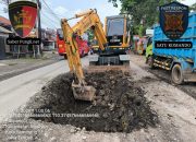 PT Praba Mas Hill Tunjukkan Komitmen, Gerak Cepat Perbaiki Jalan Terdampak Aktivitas Truk Galian C