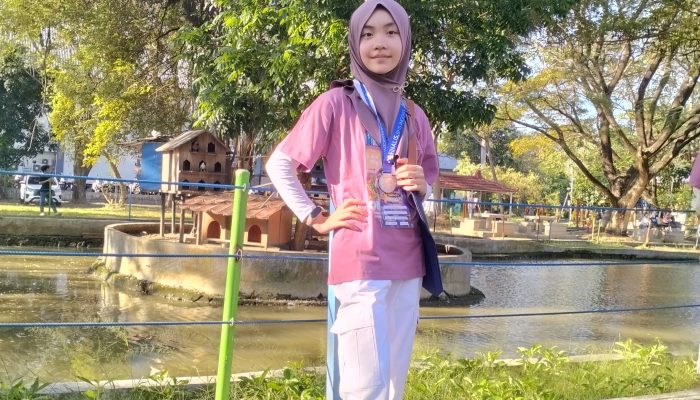 Zizi, Siswi SD Muhammadiyah Plus Salatiga, Sabet Medali Emas di Grand Final OMNAS Nasional