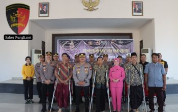 Polres Demak Serahkan Empat Kaki Palsu kepada Penyandang Disabilitas pada Hari Bhayangkara Ke-80