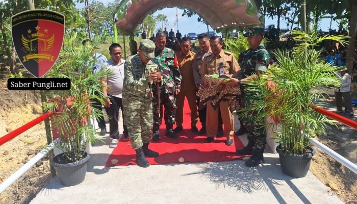 Jembatan Armco Desa Pakis Rampung, Warga Gelar Syukuran