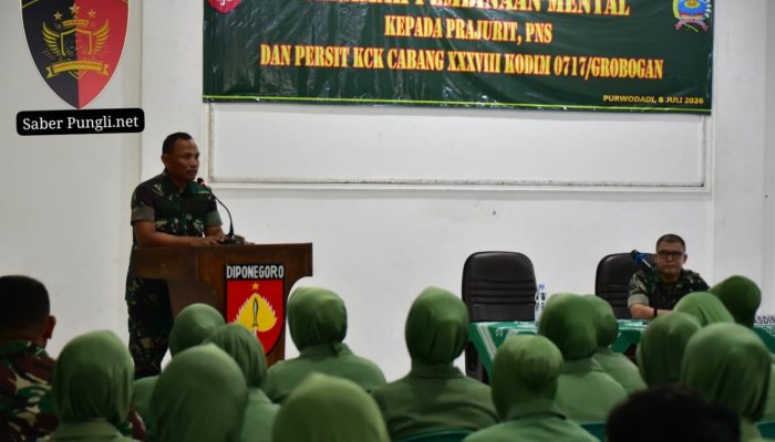 Personel Kodim 0717/Grobogan dan Persit Terima Ceramah Dari Bintaldam