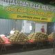 Eko Penjual Durian di Jalan Abdulrahman Saleh Menjadi Sorotan, Berani Jamin: “Kalau Tidak Enak, Tidak Perlu Bayar!”