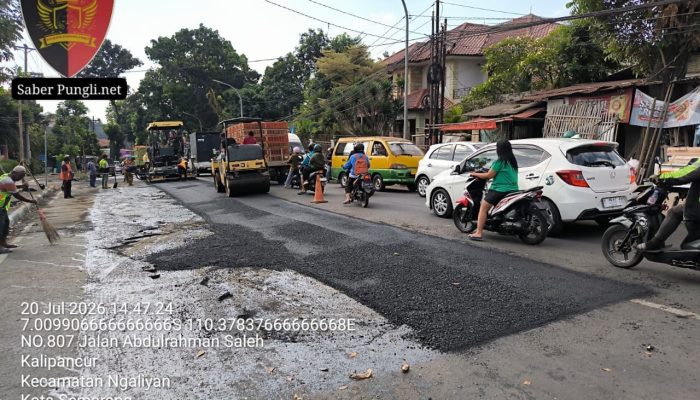 PT Praba Mas Hill Gercep Perbaiki Jalan Abdul Rahman Saleh, Kalipancur