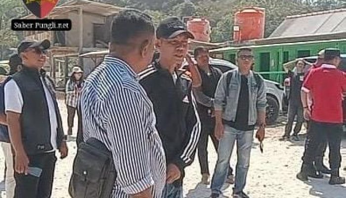 TOKOH MASYARAKAT LILIK THOHARI APRESIASI ON THE ROCK: 100 TANGKI AIR BERSIH TAHAP AWAL UNTUK WARGA GUNUNGKIDUL