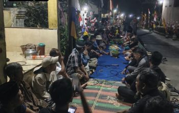 Ungkapan Terimakasih Kepada Kepala Desa Cibuyur, Warga Menggelar Makan Bersama