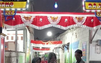 Semarak Malam Pitulasan, Warga RT 08 RW 09 Kebonharjo Potong Tumpeng dan Bagi-Bagi Hadiah
