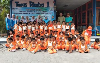 KPH Randublatung Berikan Bantuan Tanggung Jawab Sosial