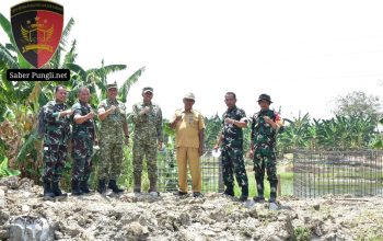 Pastikan Sesuai Spesifikasi, Dandim Grobogan Cek Jembatan Gantung Desa Kronggen