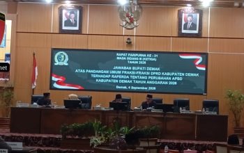Bupati Demak Sampaikan Jawaban Atas Pandangan Umum Fraksi DPRD terhadap Raperda Perubahan APBD 2026