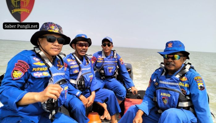 Hari Ketiga, Polisi Pati Bersama Basarnas Cari Nelayan Hilang, Pencarian Terkendala Gelombang Tinggi