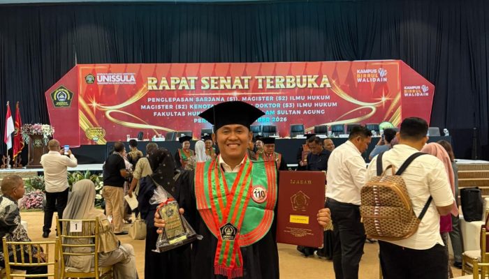 Perwira Polri di Sumut IPDA Zeplin Sianturi Raih Gelar Doktor Ilmu Hukum di Fakultas Hukum UNISSULA Semarang