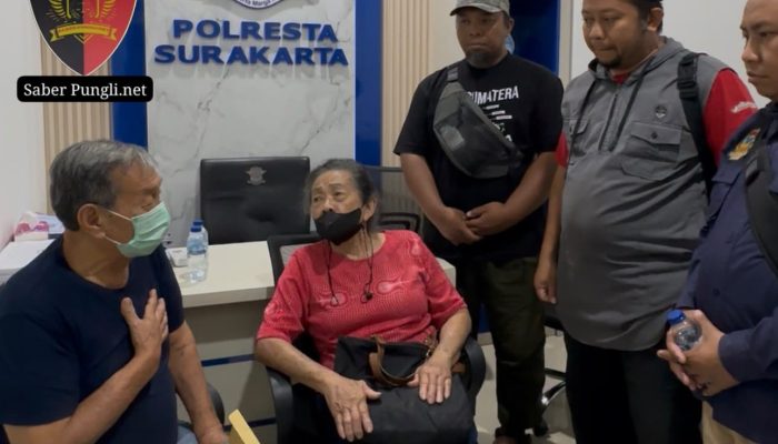 Polresta Surakarta Tindaklanjuti Video Viral Ambulans Terhalang Mobil Listrik, Pengemudi Ditilang