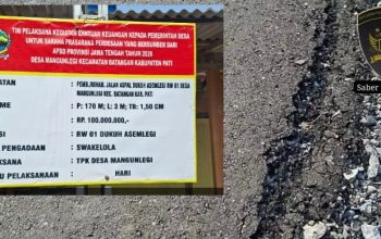 BARU SEBENTAR DIASPAL, JALAN RW 01 DUKUH ASEM LEGI MULAI RUSAK, ANGGARAN DISEBUT TEMBUS RP100 JUTA