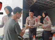 Polres Purbalingga Gelar Jumat Keliling di Masjid As Salam, Berbagi 100 Porsi Mie untuk Jemaah