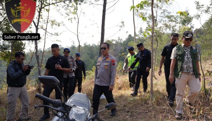 Medan Sulit Hambat Pemadaman Karhutla Gunung Lawu, Kapolda Jateng Koordinasikan Dukungan Udara