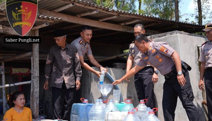 Polresta Klaten Salurkan 30 Ribu Liter Air Bersih untuk Warga Terdampak Kekeringan di Kemalang