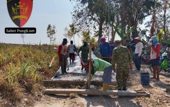 Ngecor Bareng, TNI dan Warga Kompak Bangun Infrastruktur Desa