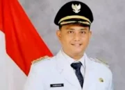 KPK DUGA BUPATI KLATEN MELAKUKAN PENYUAPAN TERKAIT AUDIT BPK, SERTA SUAP PENGADAAN DAN PERIZINAN