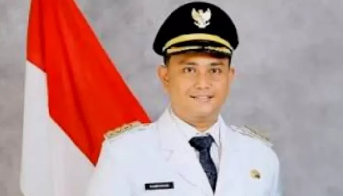 KPK DUGA BUPATI KLATEN MELAKUKAN PENYUAPAN TERKAIT AUDIT BPK, SERTA SUAP PENGADAAN DAN PERIZINAN